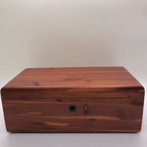 Lane Cedar Stash Trinket Box Prosperity Furniture Company S.C. 9x5x4